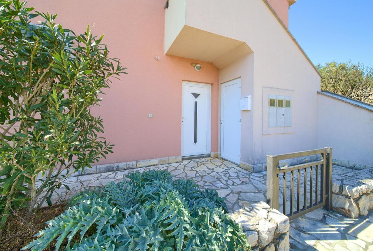 Happy Point Krk Town Exterior foto